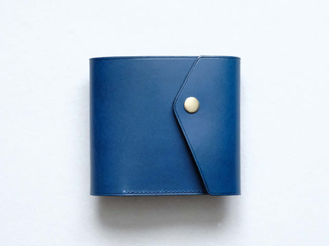 Slim bi-fold wallet "Carriage"