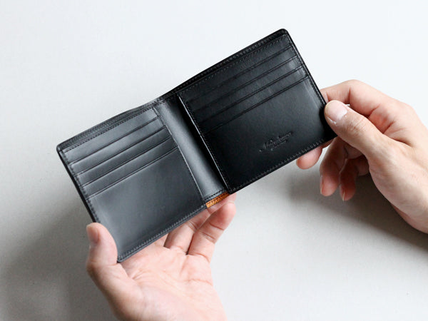 財布形二つ折りBi-Fold Wallet /二つ折り·財布(BLACK / COMPACT)