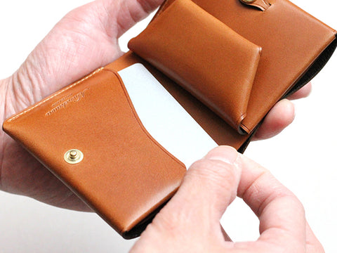 Bi-fold mini wallet "Enfold Coin" (without strap)