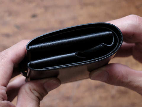 [Limited Edition] Bi-fold mini wallet "Enfold Coin" / Bridle leather